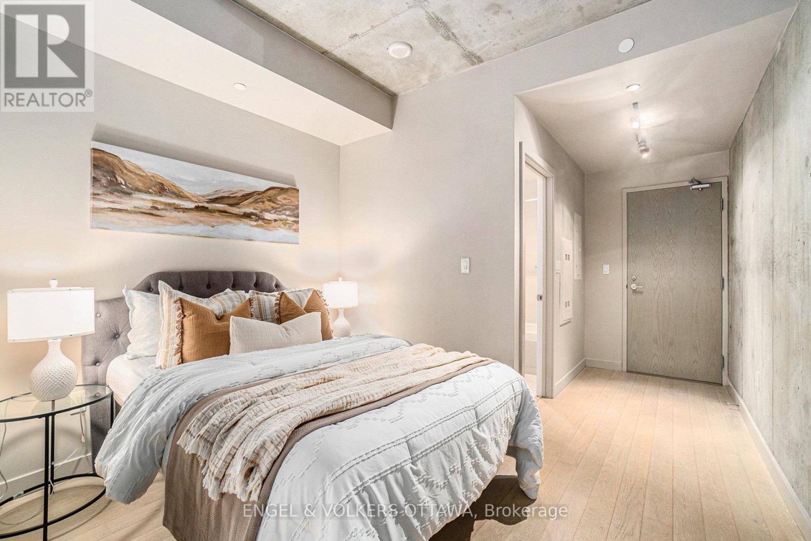 1113 - 224 Lyon Street, Ottawa, Ontario  K1R 5V9 - Photo 10 - X12503136