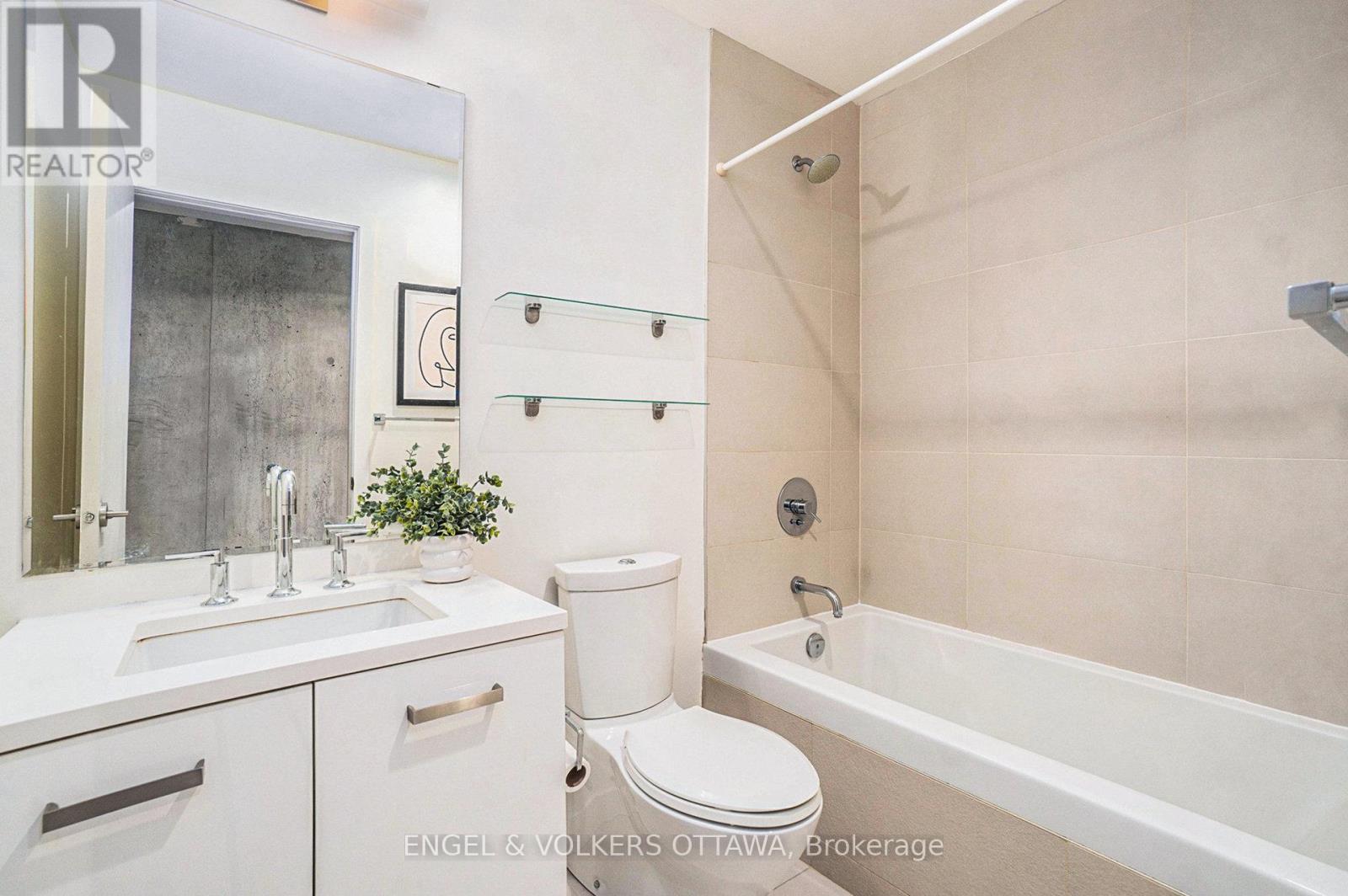 1113 - 224 Lyon Street, Ottawa, Ontario  K1R 5V9 - Photo 11 - X12503136