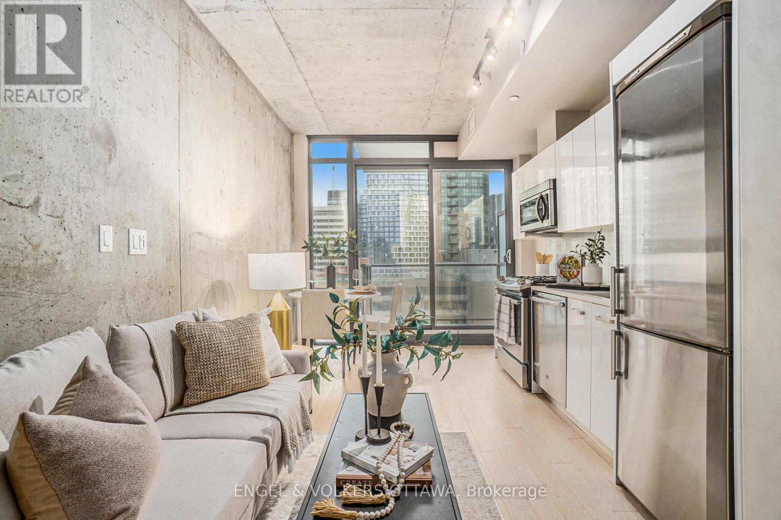 1113 - 224 Lyon Street, Ottawa, Ontario  K1R 5V9 - Photo 3 - X12503136