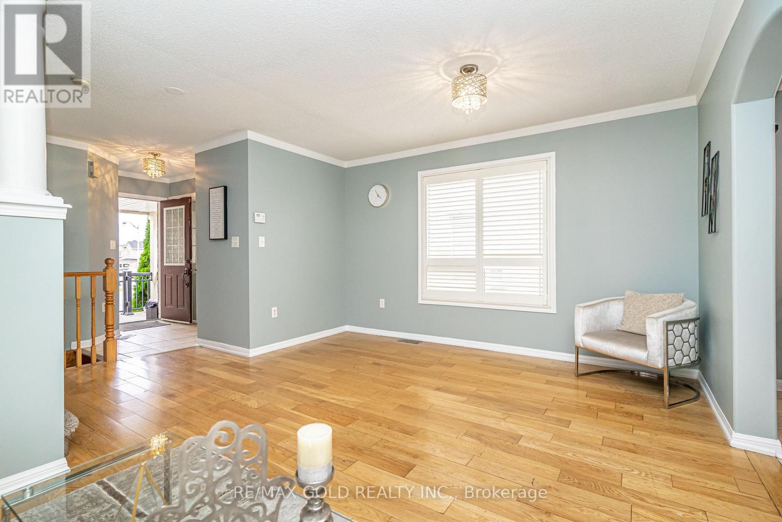 34 Jingle Crescent, Brampton, Ontario  L6S 0B2 - Photo 9 - W12495948