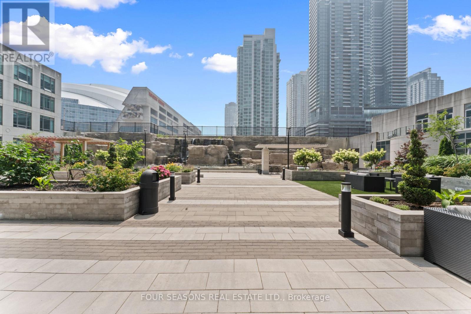 2510 - 361 Front Street W, Toronto, Ontario  M5V 3R5 - Photo 18 - C12502658