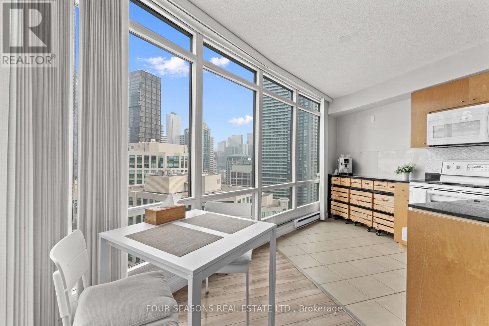 2510 - 361 Front Street W, Toronto, Ontario  M5V 3R5 - Photo 5 - C12502658