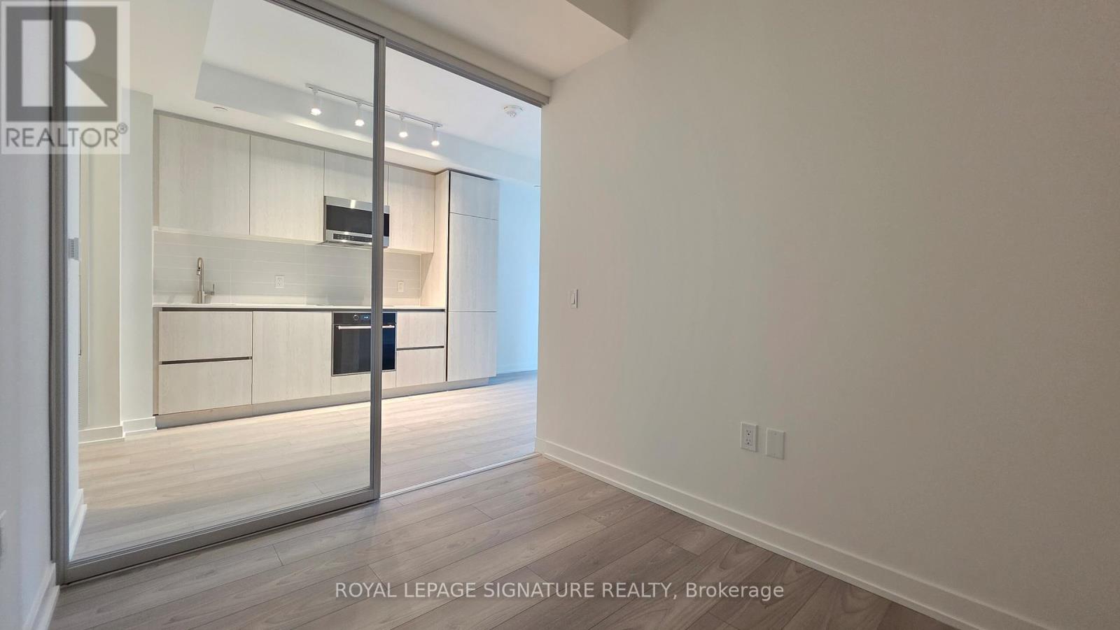 1304 - 110 Broadway Avenue, Toronto, Ontario  M4P 1V7 - Photo 12 - C12502660