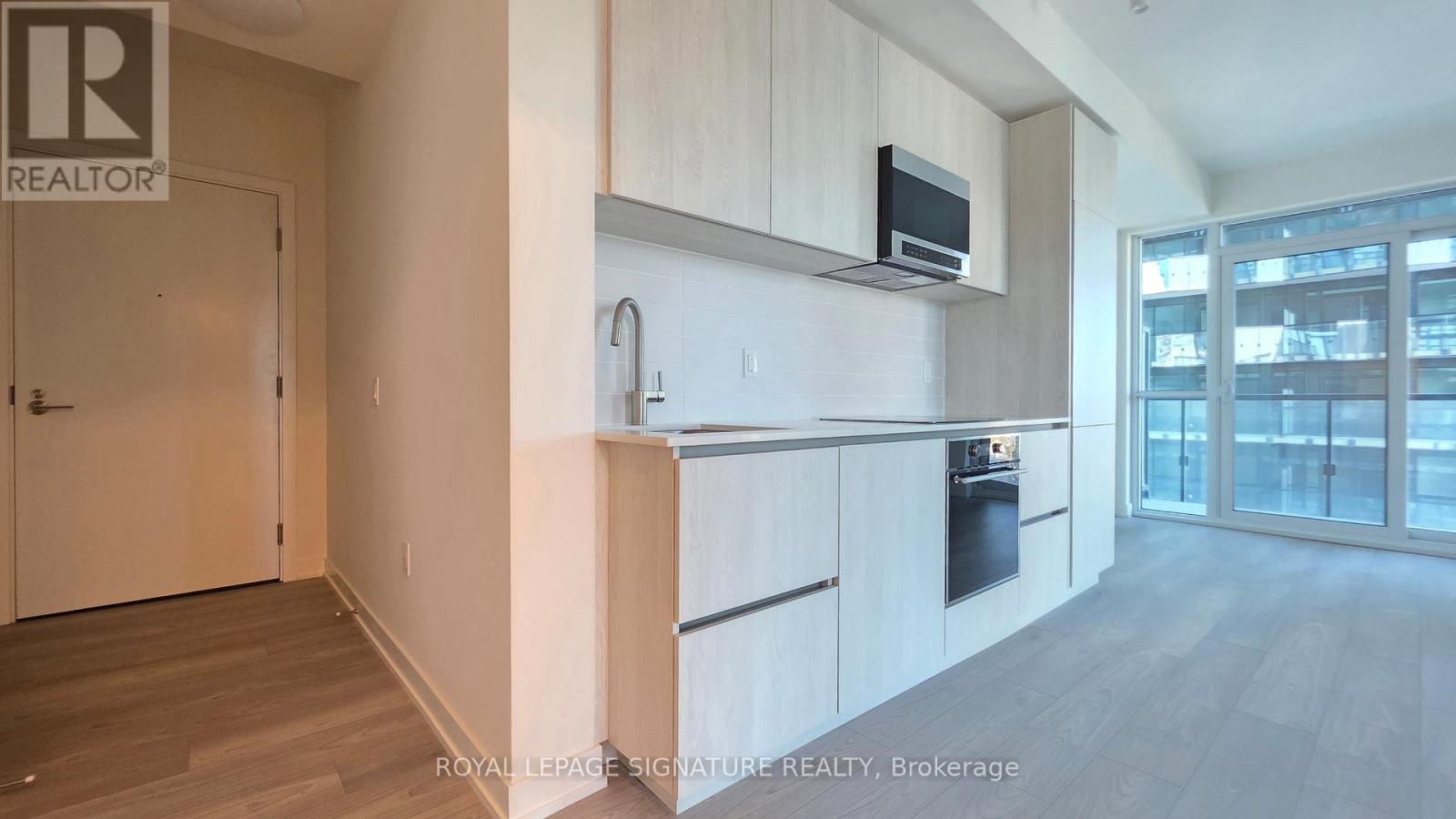 1309 - 110 Broadway Avenue, Toronto, Ontario  M4P 1V7 - Photo 6 - C12502698