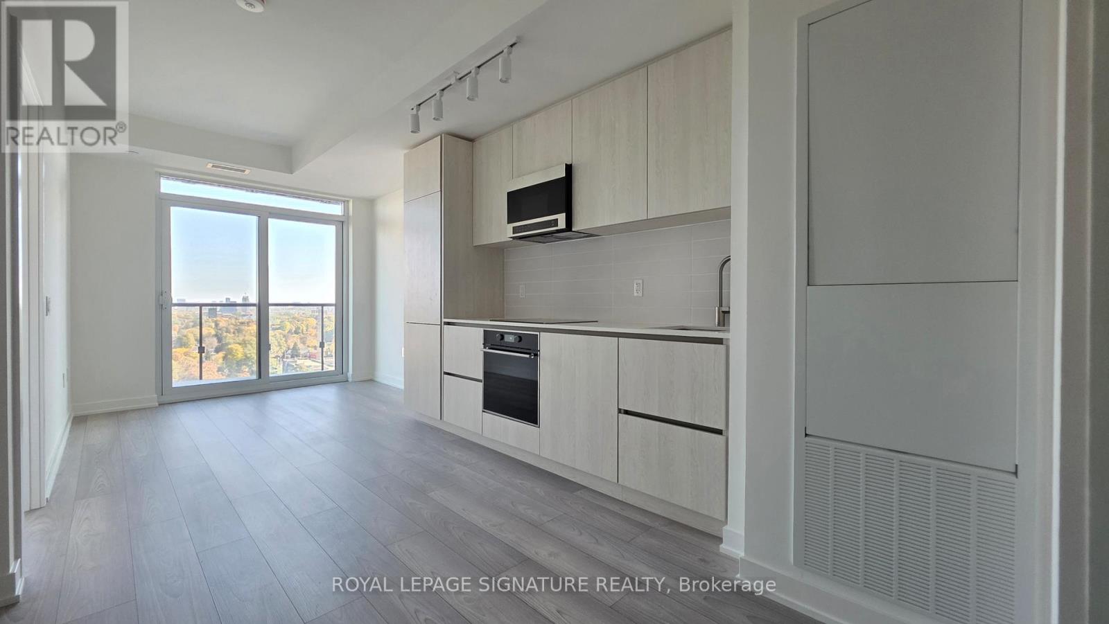 1310 - 110 BROADWAY AVENUE, toronto (mount pleasant west), Ontario