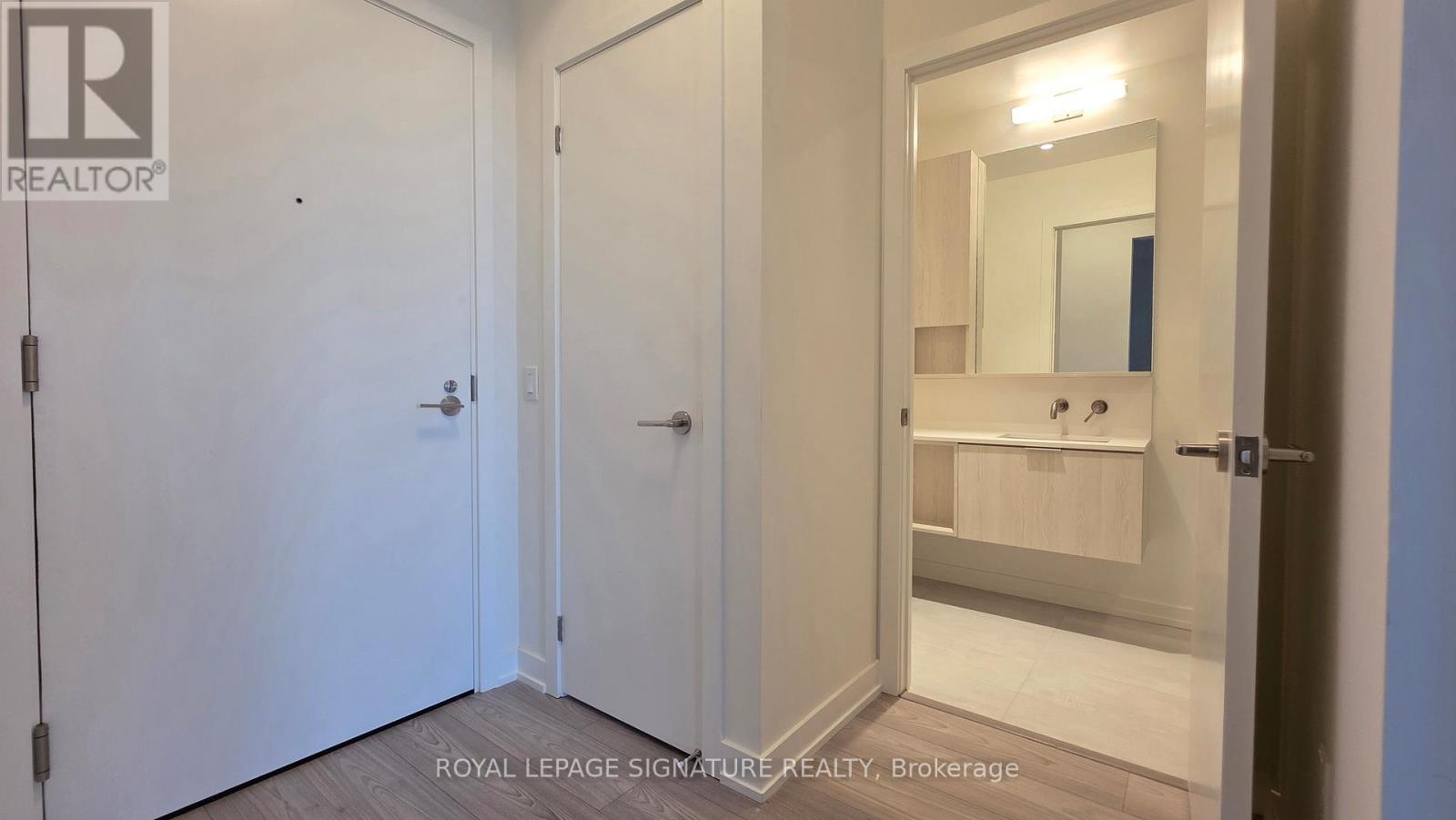 1310 - 110 Broadway Avenue, Toronto, Ontario  M4P 1V7 - Photo 12 - C12502708