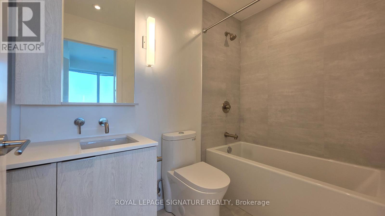 1310 - 110 Broadway Avenue, Toronto, Ontario  M4P 1V7 - Photo 5 - C12502708