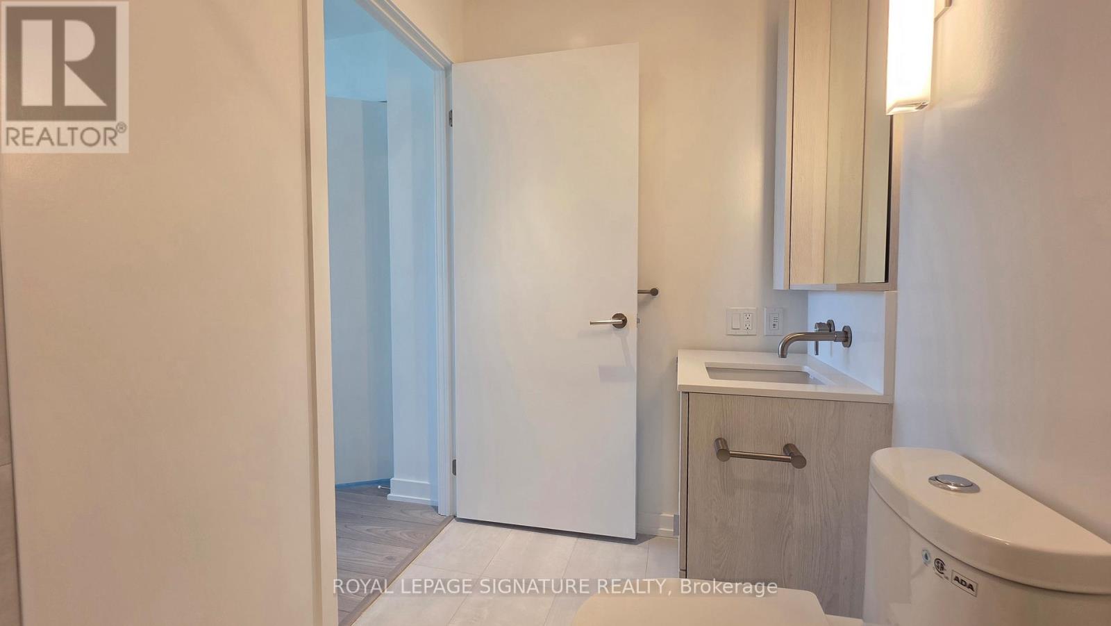 1310 - 110 Broadway Avenue, Toronto, Ontario  M4P 1V7 - Photo 6 - C12502708