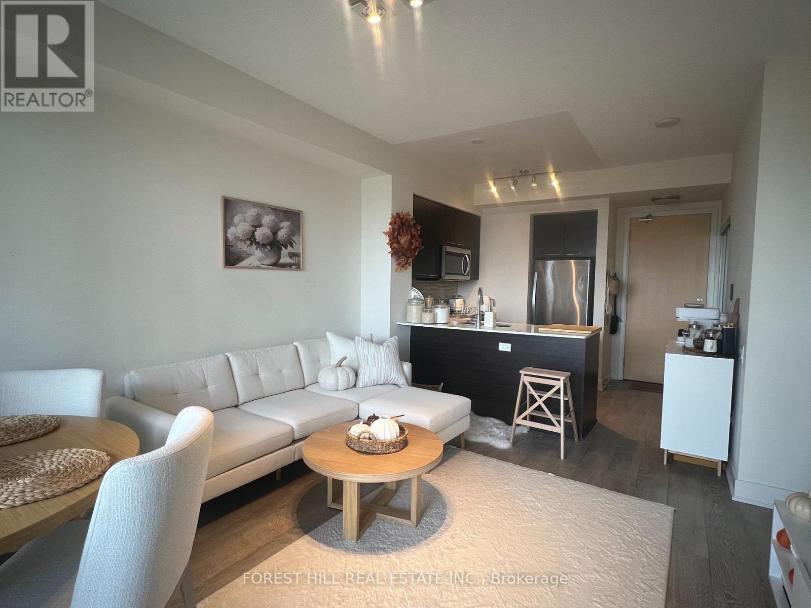 2103 - 30 Roehampton Avenue, Toronto, Ontario  M4P 0B9 - Photo 4 - C12502774