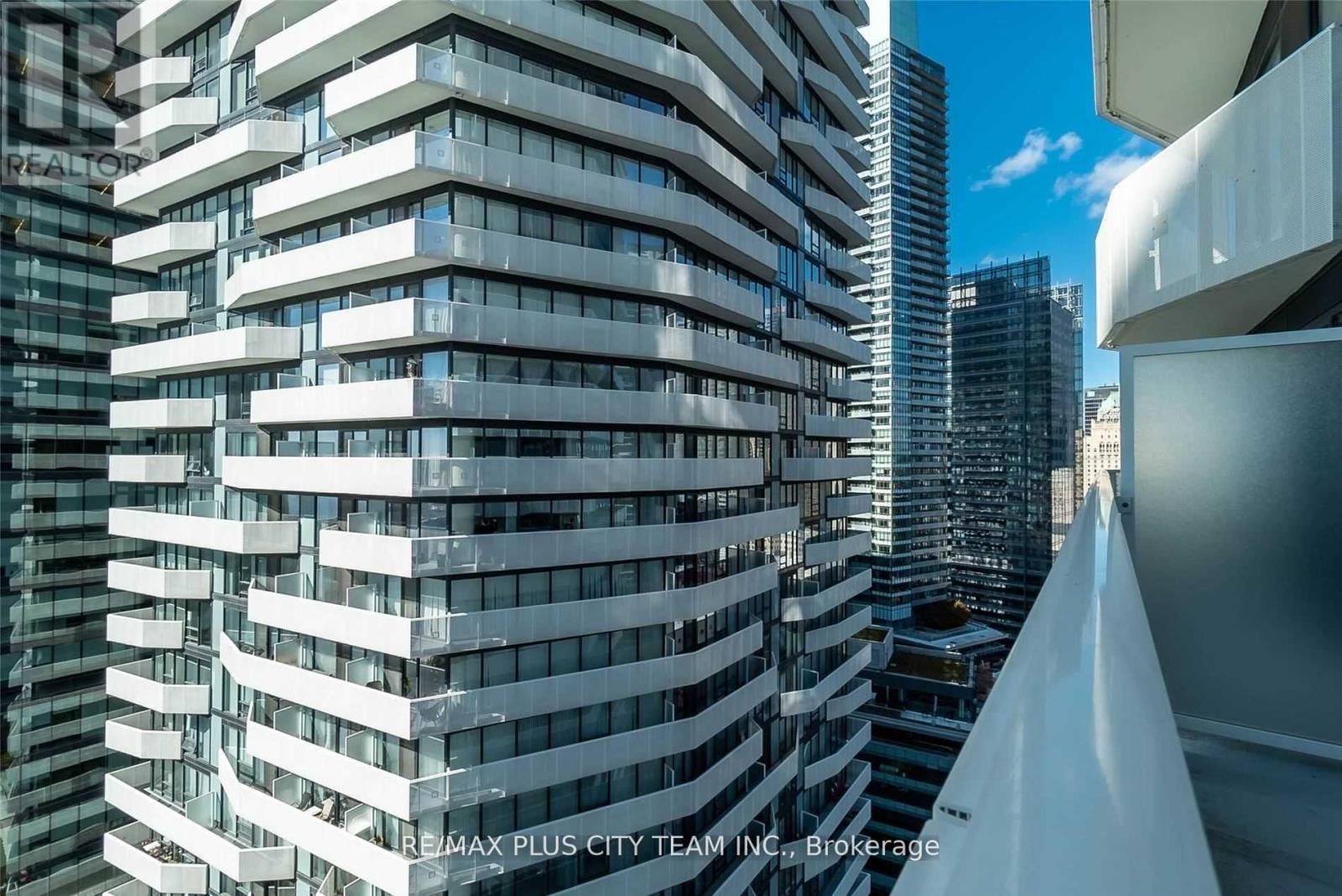 2511 - 88 Harbour Street, Toronto, Ontario  M5J 1B7 - Photo 13 - C12502778