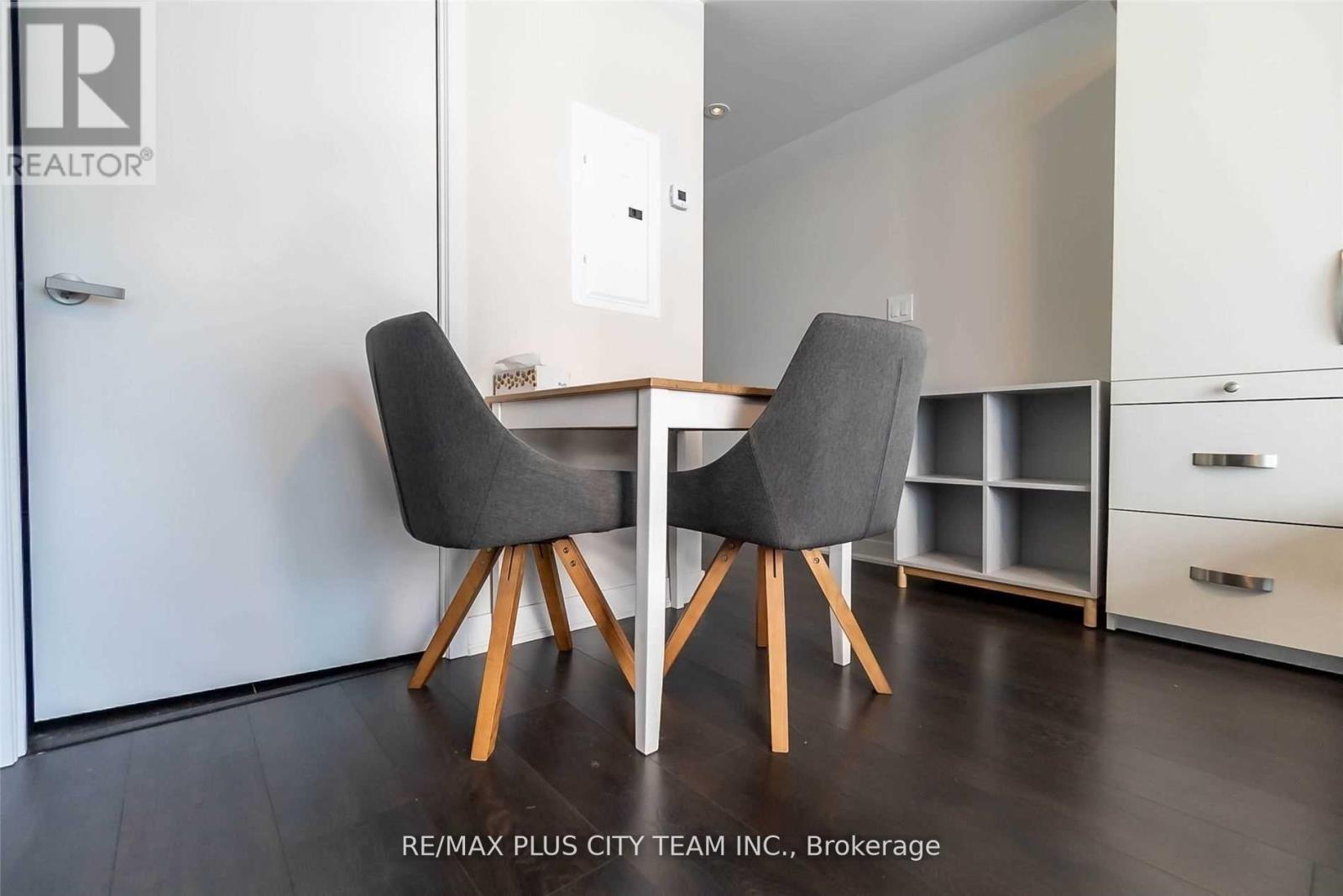 2511 - 88 Harbour Street, Toronto, Ontario  M5J 1B7 - Photo 4 - C12502778