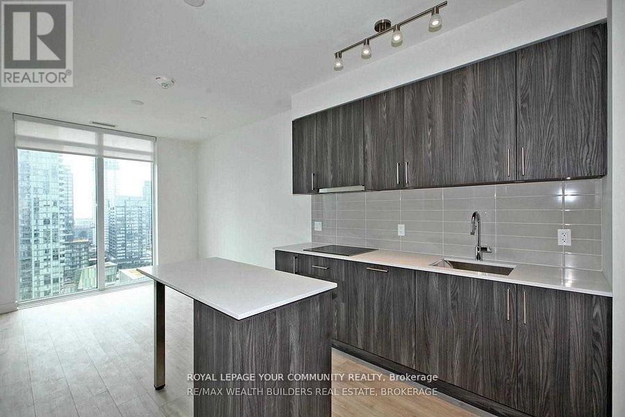 1605e - 576 Front Street W, Toronto, Ontario  M5V 1C1 - Photo 4 - C12502780