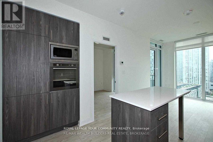 1605e - 576 Front Street W, Toronto, Ontario  M5V 1C1 - Photo 7 - C12502780