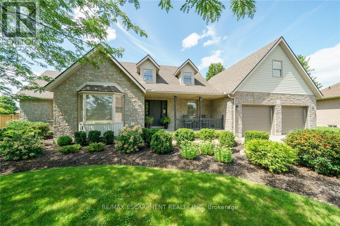 17 ANGLE STREET, Norfolk, Ontario