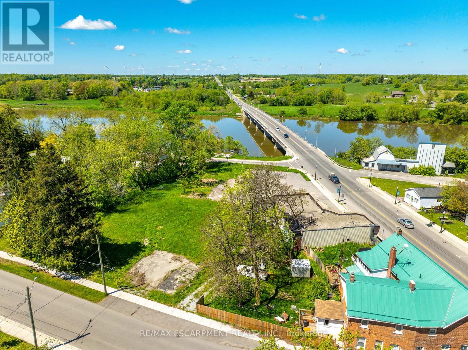 3 Cayuga Street, Haldimand, Ontario  N0A 1E0 - Photo 7 - X12213703