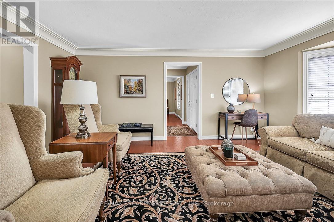 17 Angle Street, Norfolk, Ontario  N3Y 5M6 - Photo 5 - X12134732