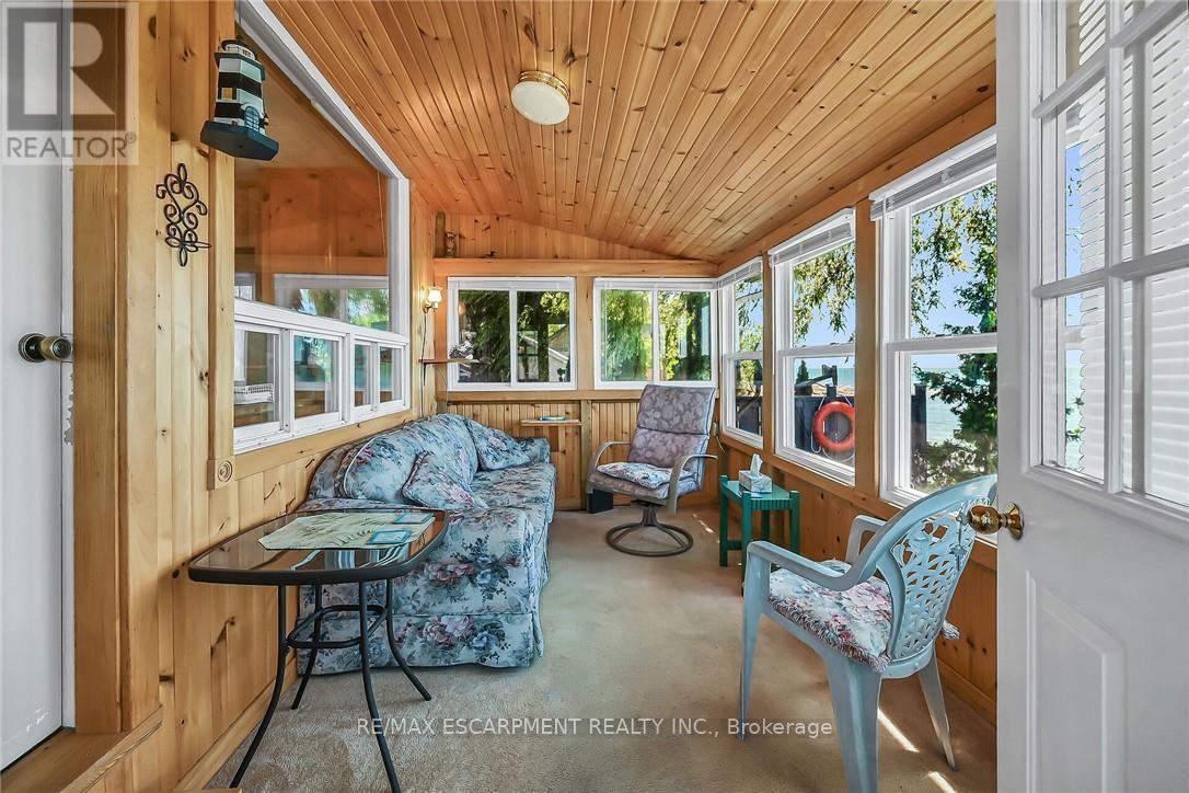 86 Lakeshore Road, Haldimand, Ontario  N0A 1P0 - Photo 4 - X12333579