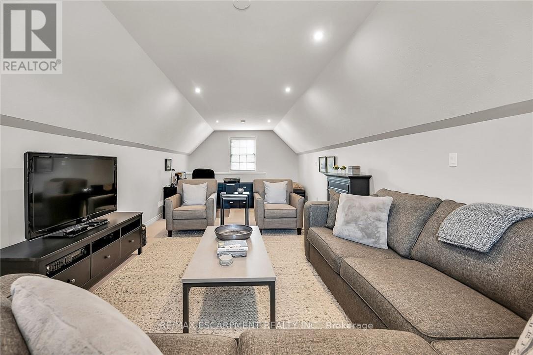 17 Angle Street, Norfolk, Ontario  N3Y 5M6 - Photo 22 - X12134732