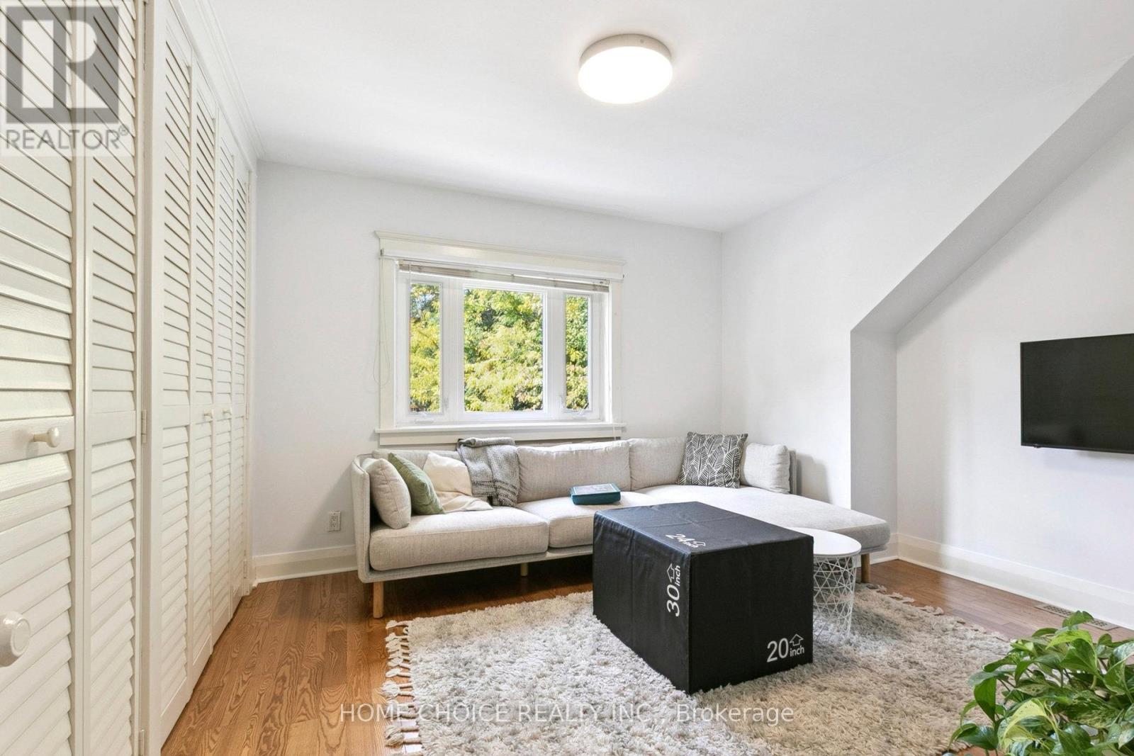 283 Ashdale Avenue, Toronto, Ontario  M4L 2Z1 - Photo 11 - E12502638