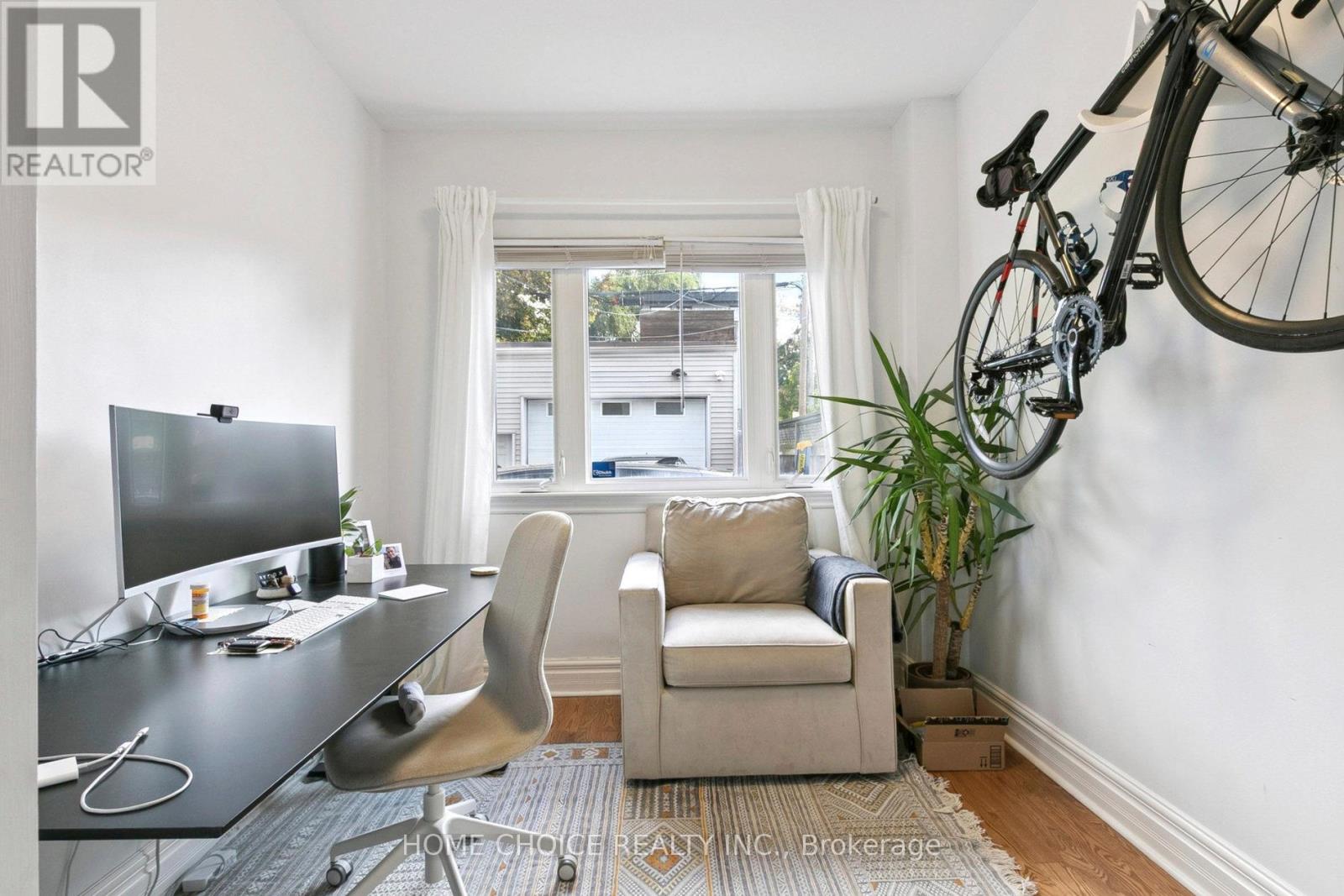 283 Ashdale Avenue, Toronto, Ontario  M4L 2Z1 - Photo 7 - E12502638