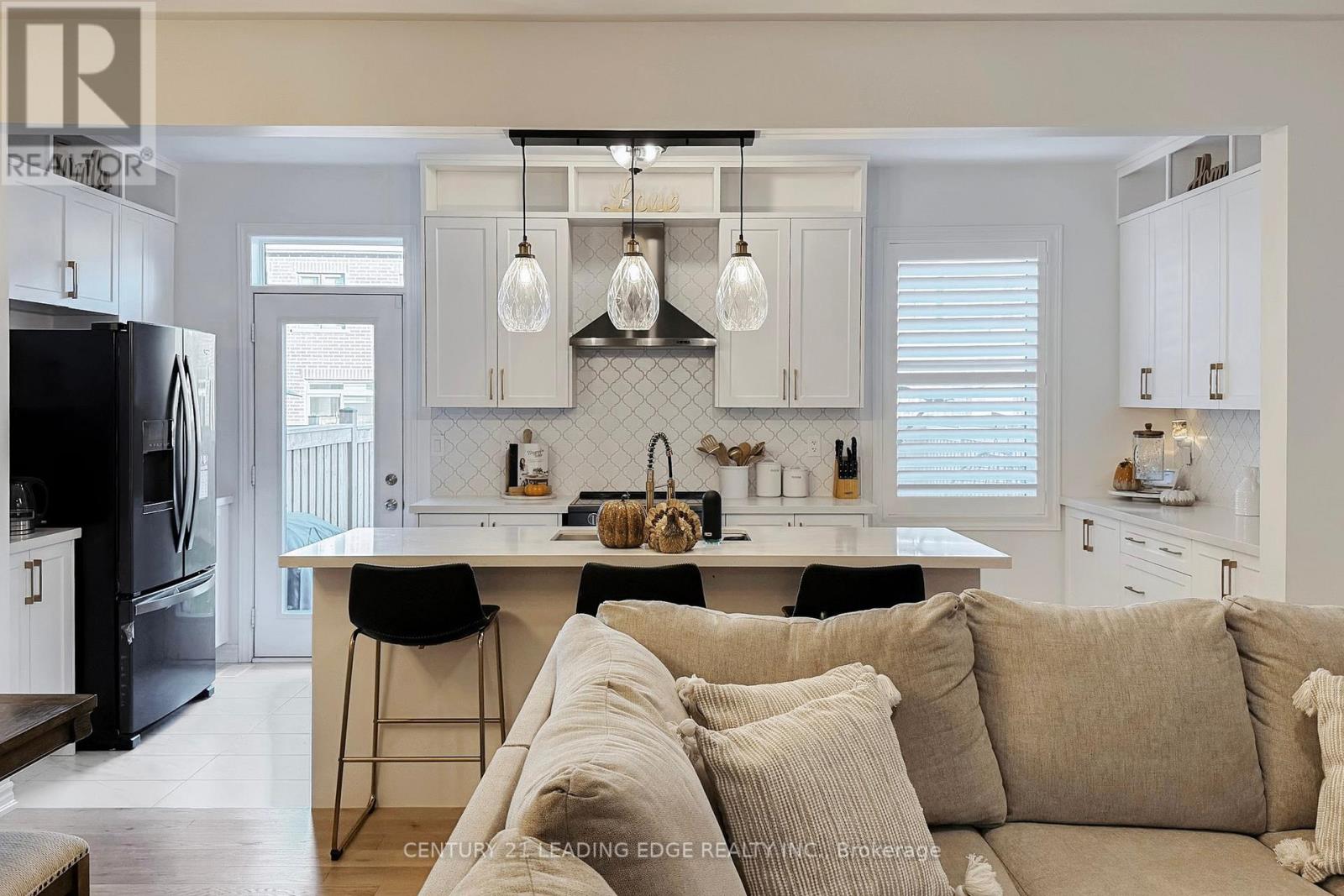 66 Fruitful Crescent, Whitby, Ontario  L1P 0N3 - Photo 13 - E12502760