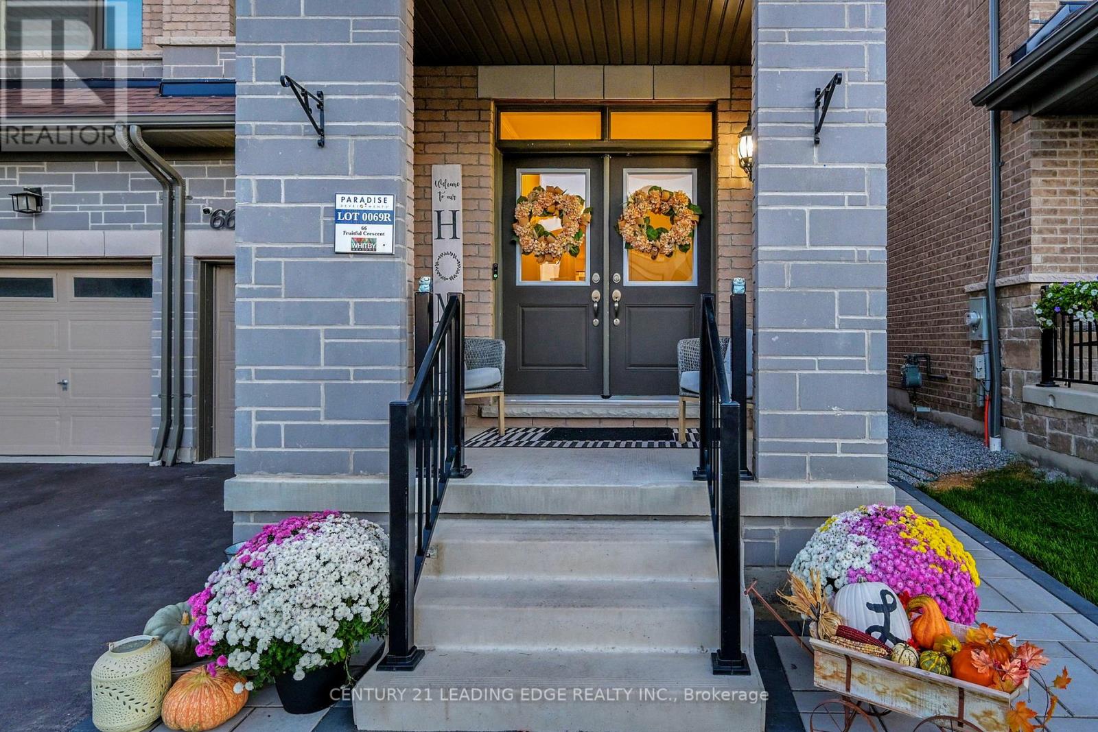 66 Fruitful Crescent, Whitby, Ontario  L1P 0N3 - Photo 4 - E12502760