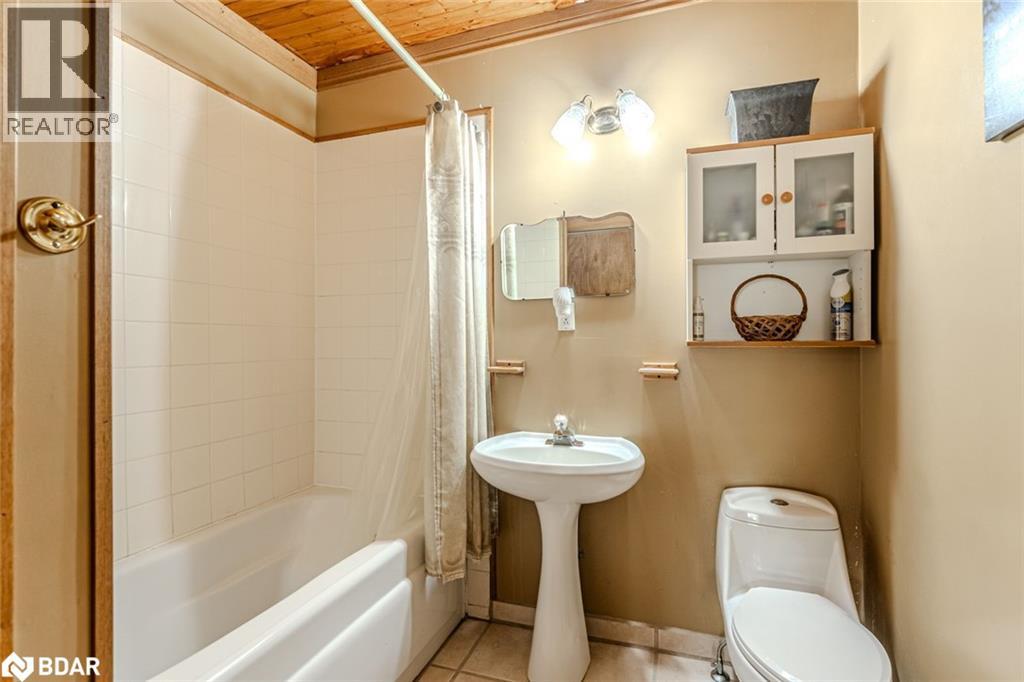 99 King Street, Angus, Ontario  L0M 1B0 - Photo 8 - 40774102