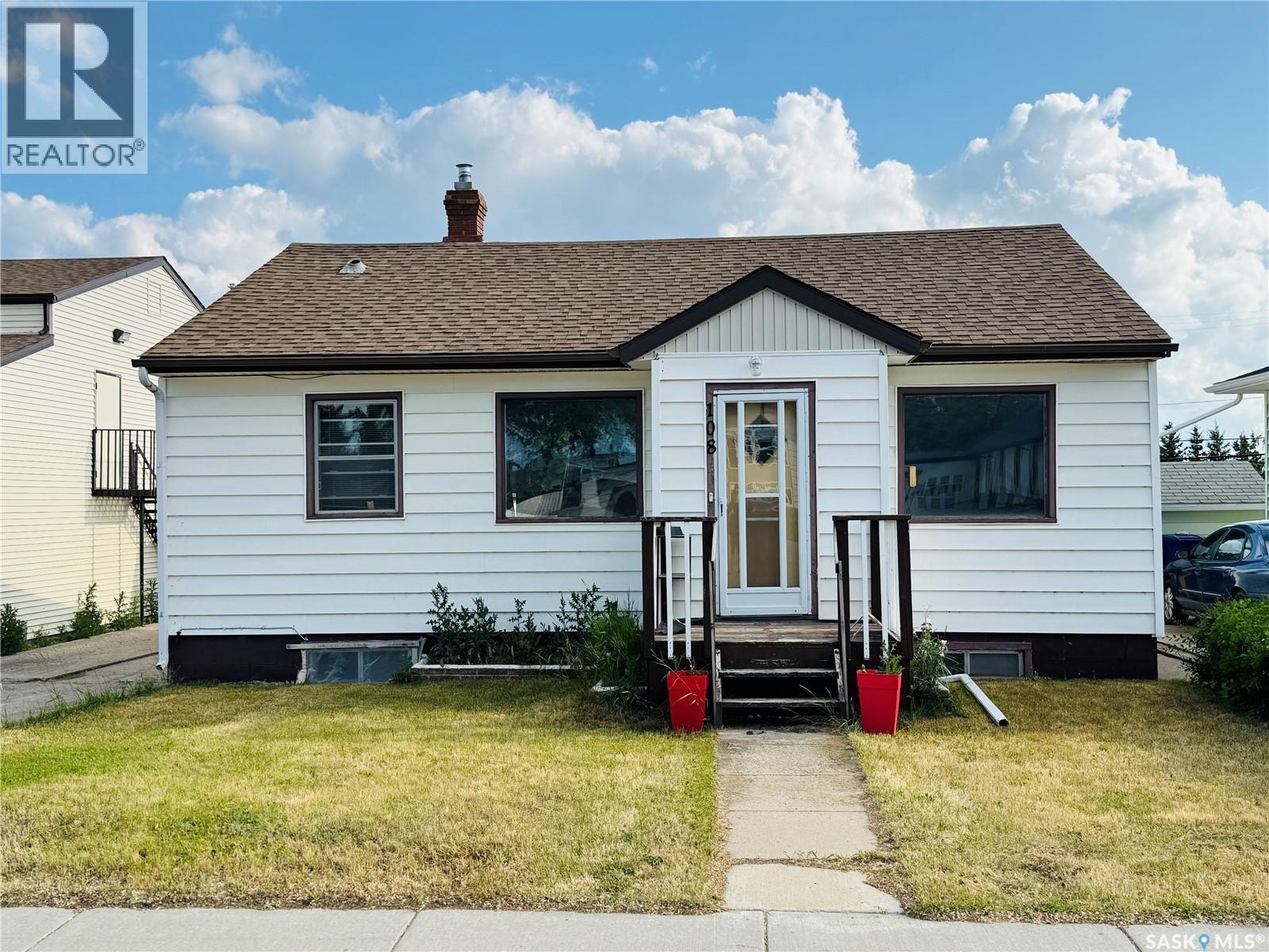 108 7th AVENUE W, biggar, Saskatchewan