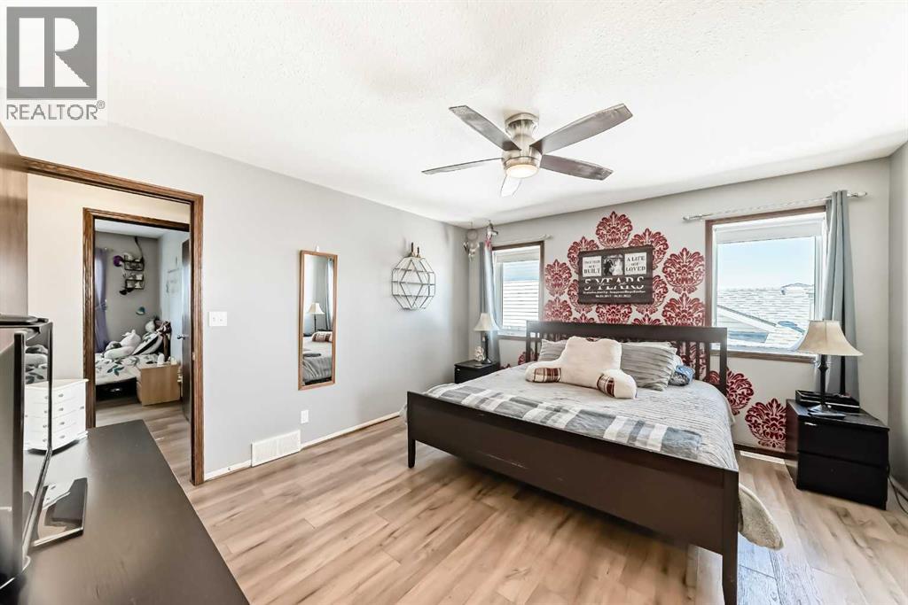 283 Highland Circle, Strathmore, Alberta  T1P 1V5 - Photo 14 - A2251565