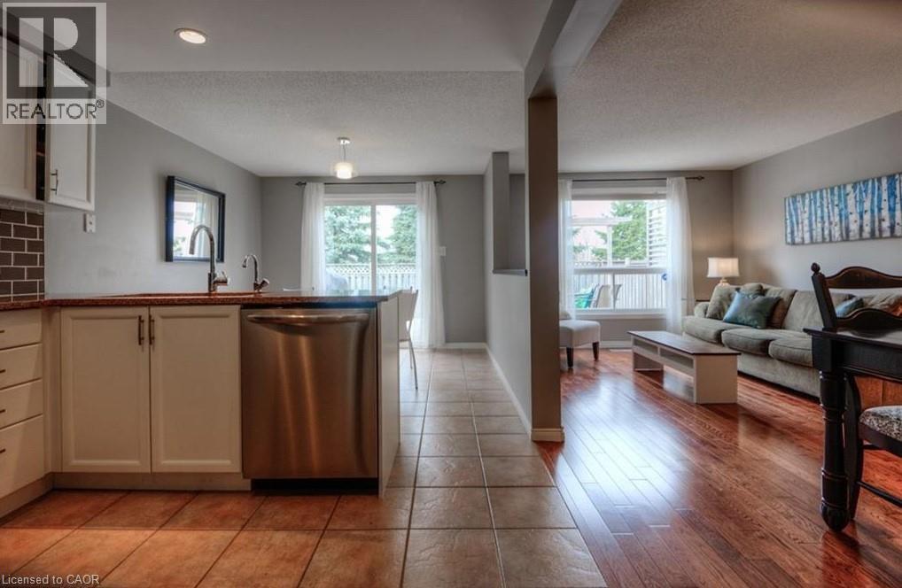 543 Chesapeake Crescent, Waterloo, Ontario  N2K 4G2 - Photo 6 - 40784844