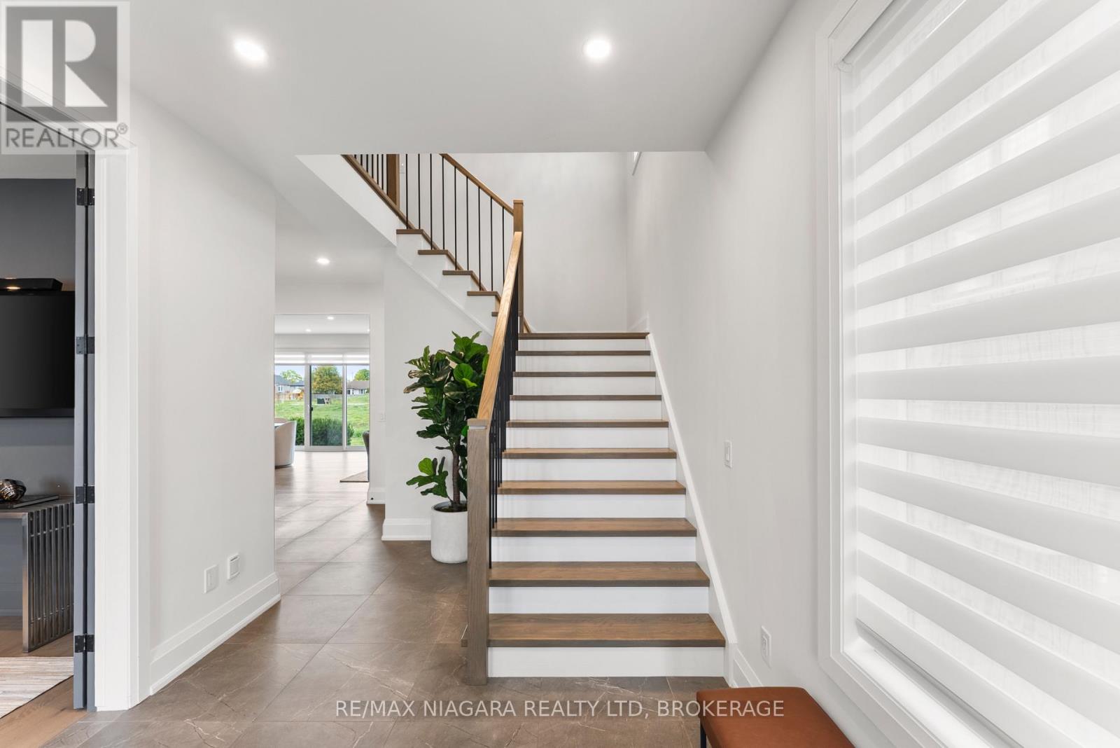 2864 Arrowsmith Court S, Fort Erie, Ontario  L0S 1S0 - Photo 21 - X12470569