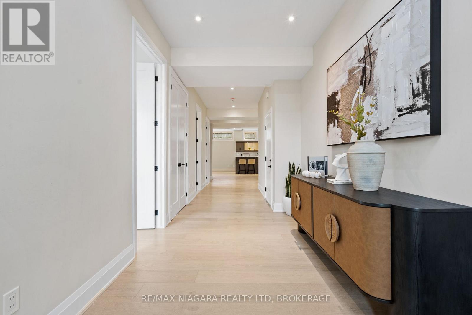 13 Kenmir Avenue, Niagara-On-The-Lake, Ontario L0S 1J0 - Photo 5 - X12503056