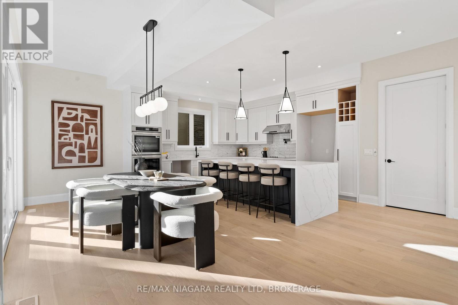 13 Kenmir Avenue, Niagara-On-The-Lake, Ontario L0S 1J0 - Photo 9 - X12503056