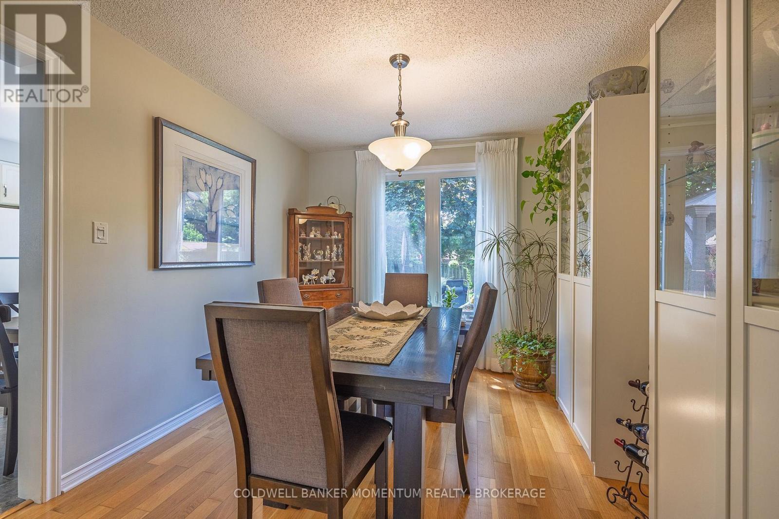 4544 Ivy Gardens Crescent, Lincoln, Ontario L0R 1C9 - Photo 12 - X12503088