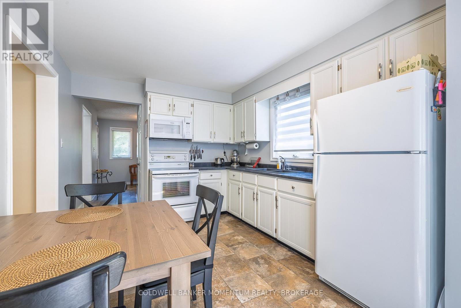 4544 Ivy Gardens Crescent, Lincoln, Ontario L0R 1C9 - Photo 16 - X12503088