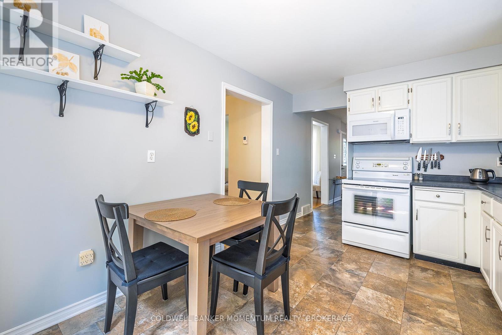 4544 Ivy Gardens Crescent, Lincoln, Ontario L0R 1C9 - Photo 19 - X12503088