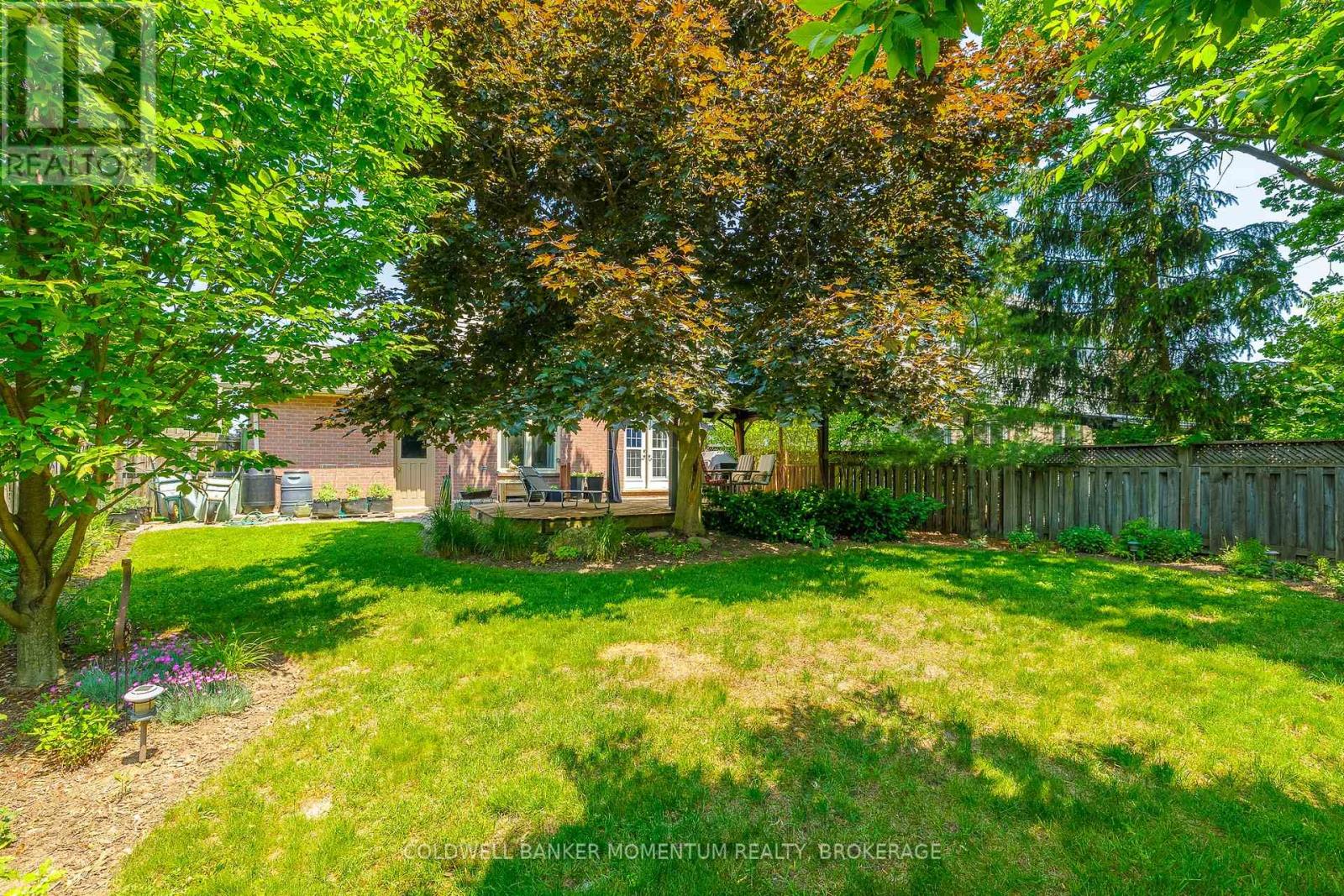 4544 Ivy Gardens Crescent, Lincoln, Ontario L0R 1C9 - Photo 38 - X12503088