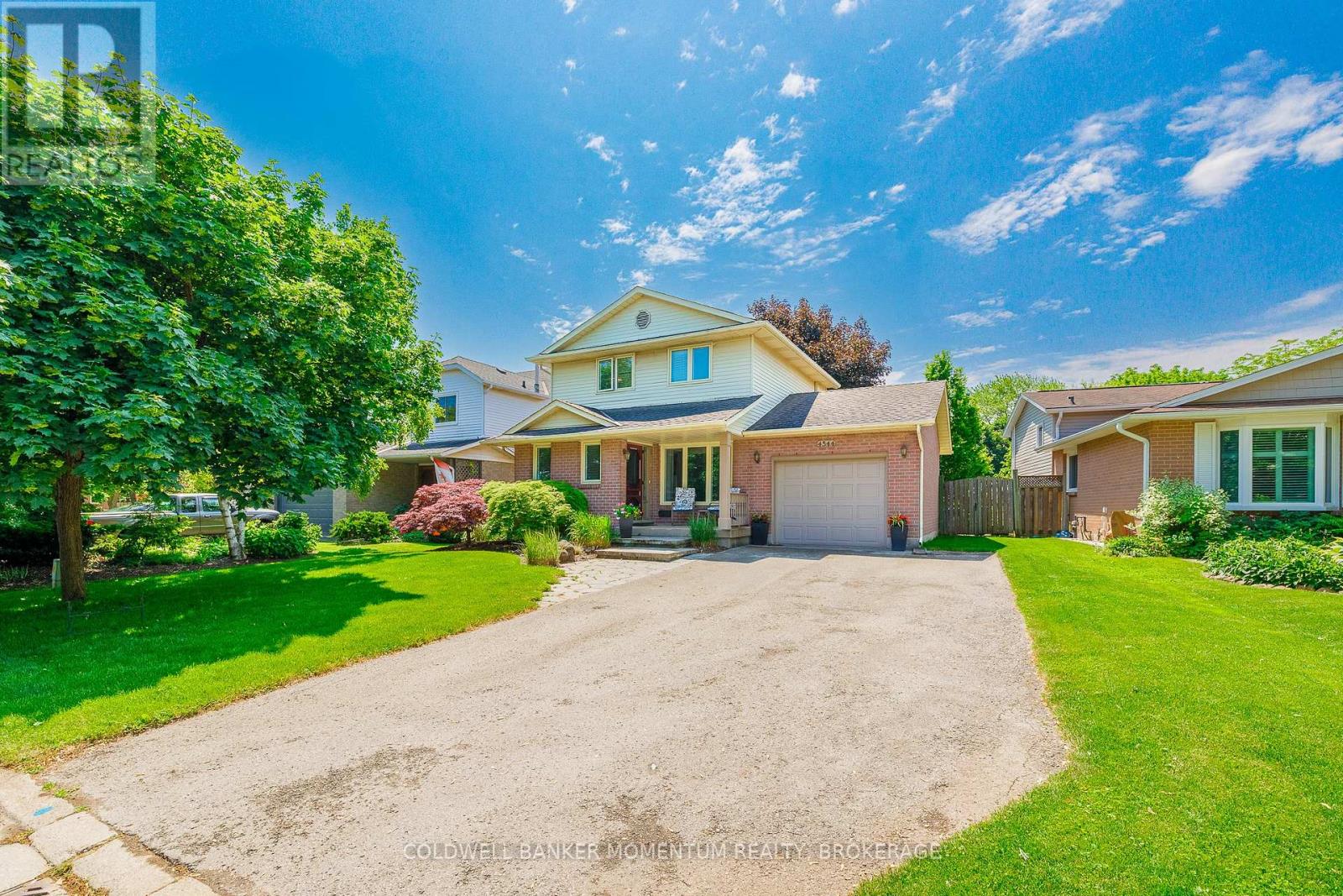 4544 Ivy Gardens Crescent, Lincoln, Ontario L0R 1C9 - Photo 4 - X12503088