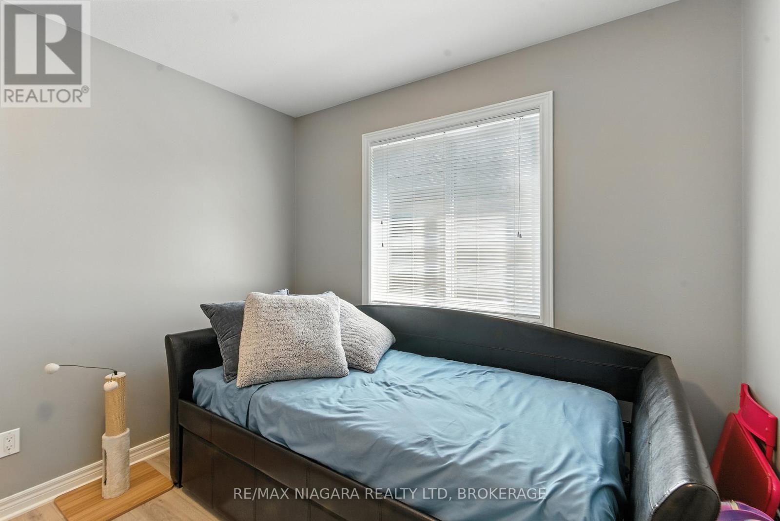 6063 Fausta Boulevard, Niagara Falls (Forestview), Ontario  L2H 0J1 - Photo 22 - X12503122