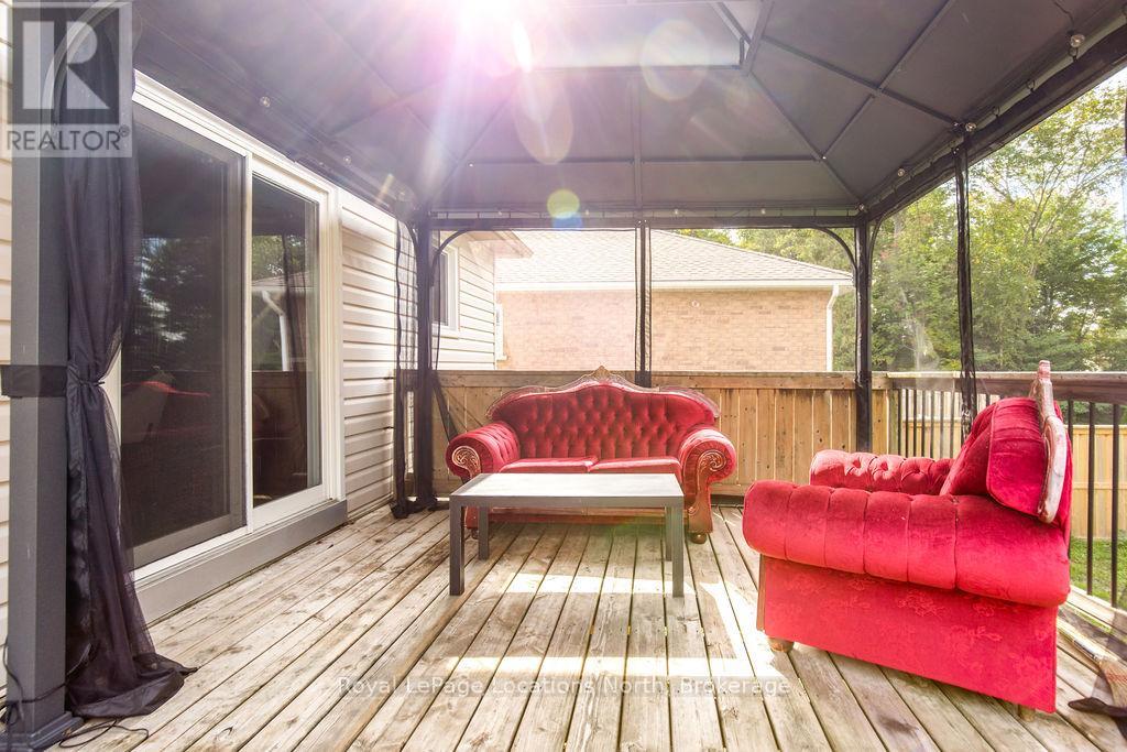 52 Royal Beech Drive, Wasaga Beach, Ontario  L0L 2P0 - Photo 30 - S12502926