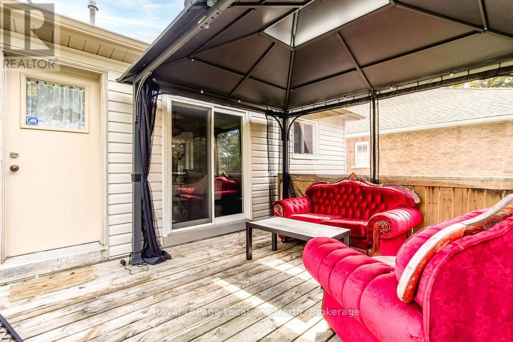 52 Royal Beech Drive, Wasaga Beach, Ontario  L0L 2P0 - Photo 31 - S12502926