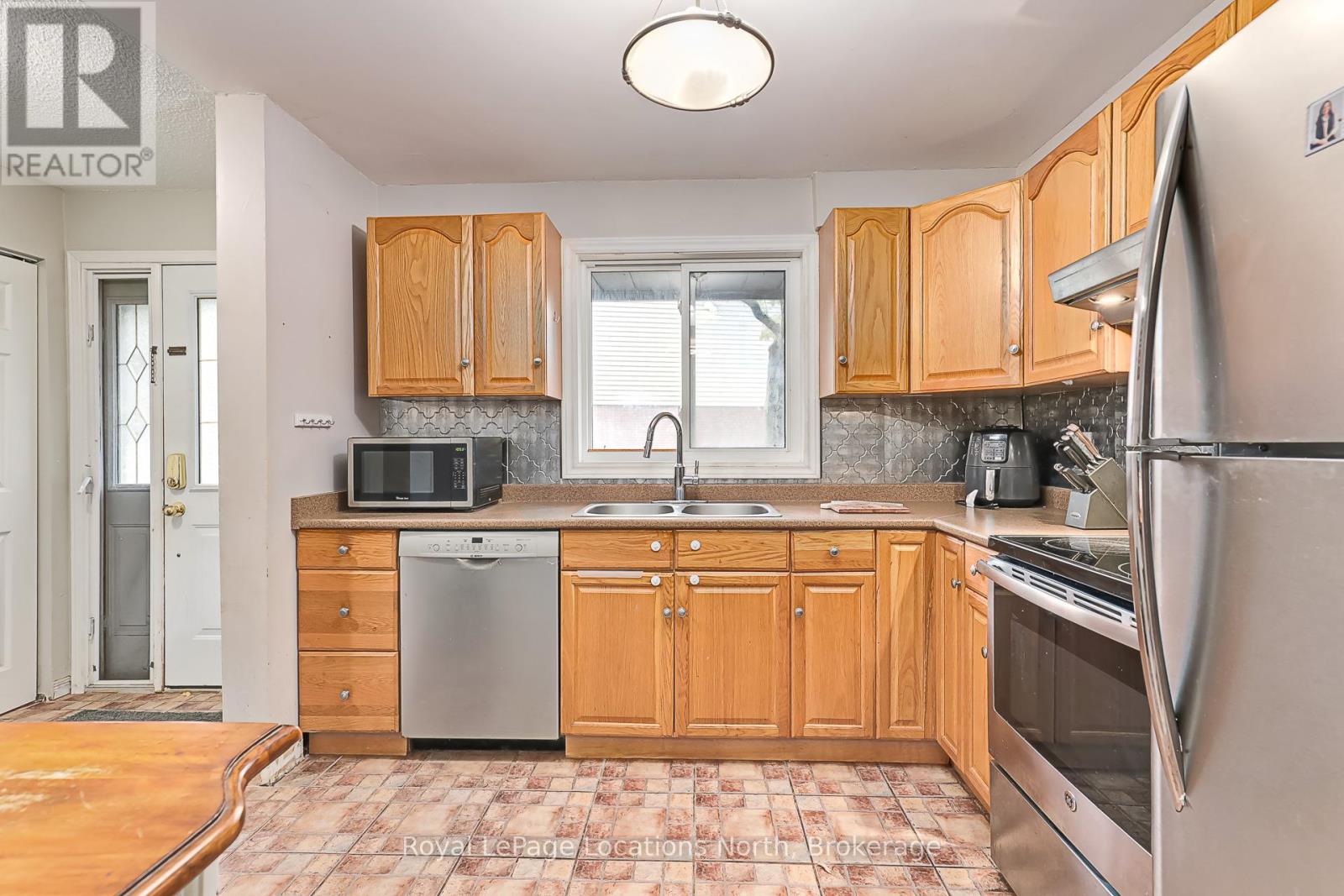 590 Tenth Street, Collingwood, Ontario  L9Y 4C1 - Photo 7 - S12503048