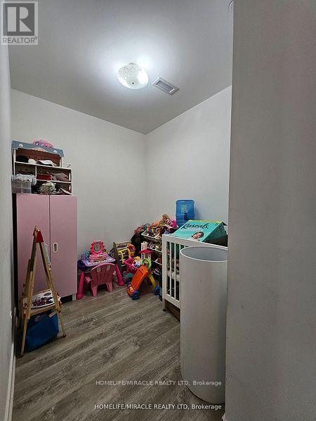 116 - 185 Deerfield Road, Newmarket, Ontario  L3Y 0G7 - Photo 13 - N12499198