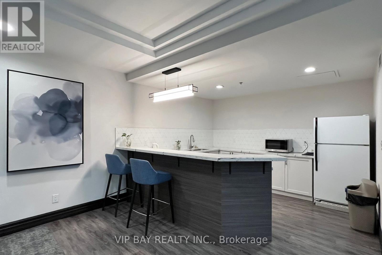 110 - 3 Ellesmere Street, Richmond Hill, Ontario  L4B 4N2 - Photo 32 - N12502664