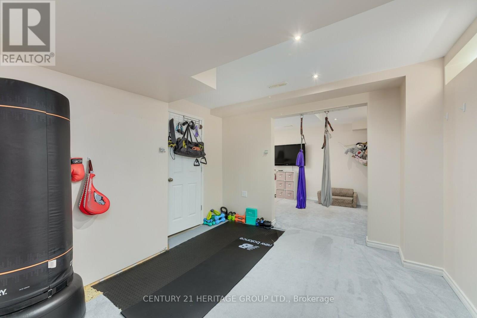 735 Miller Park Avenue, Bradford West Gwillimbury (Bradford), Ontario  L3Z 0L8 - Photo 16 - N12502680