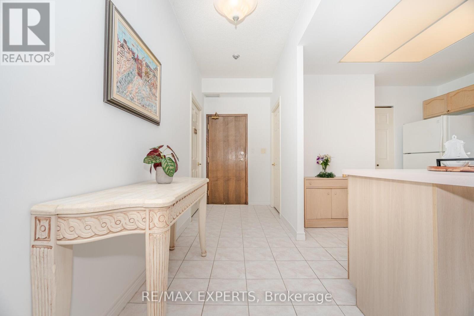 121 Woodbridge Avenue, Vaughan, Ontario  L4L 2S6 - Photo 10 - N12502694