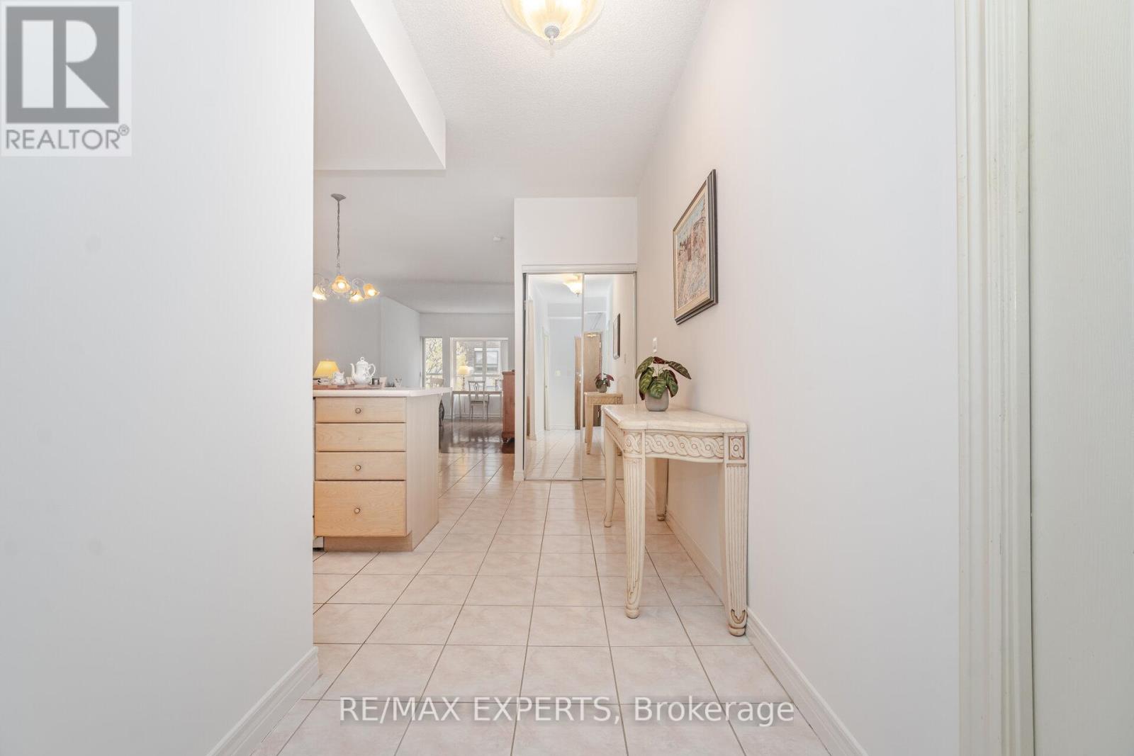 121 Woodbridge Avenue, Vaughan, Ontario  L4L 2S6 - Photo 11 - N12502694