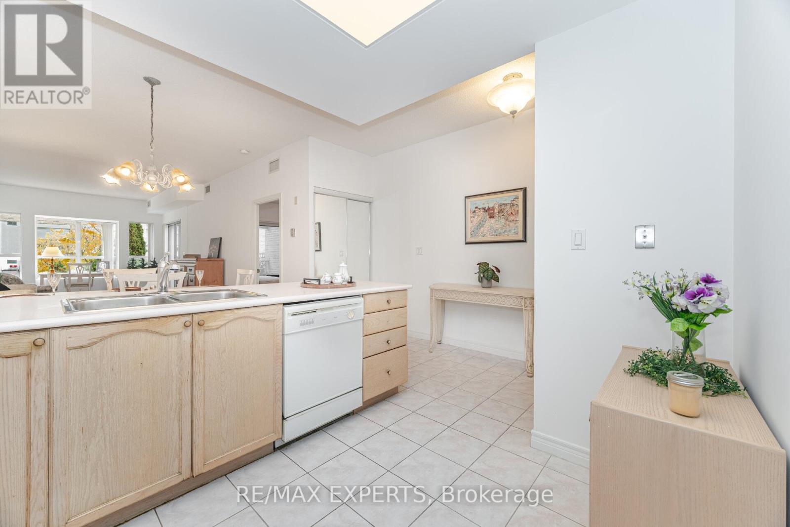 121 Woodbridge Avenue, Vaughan, Ontario  L4L 2S6 - Photo 16 - N12502694