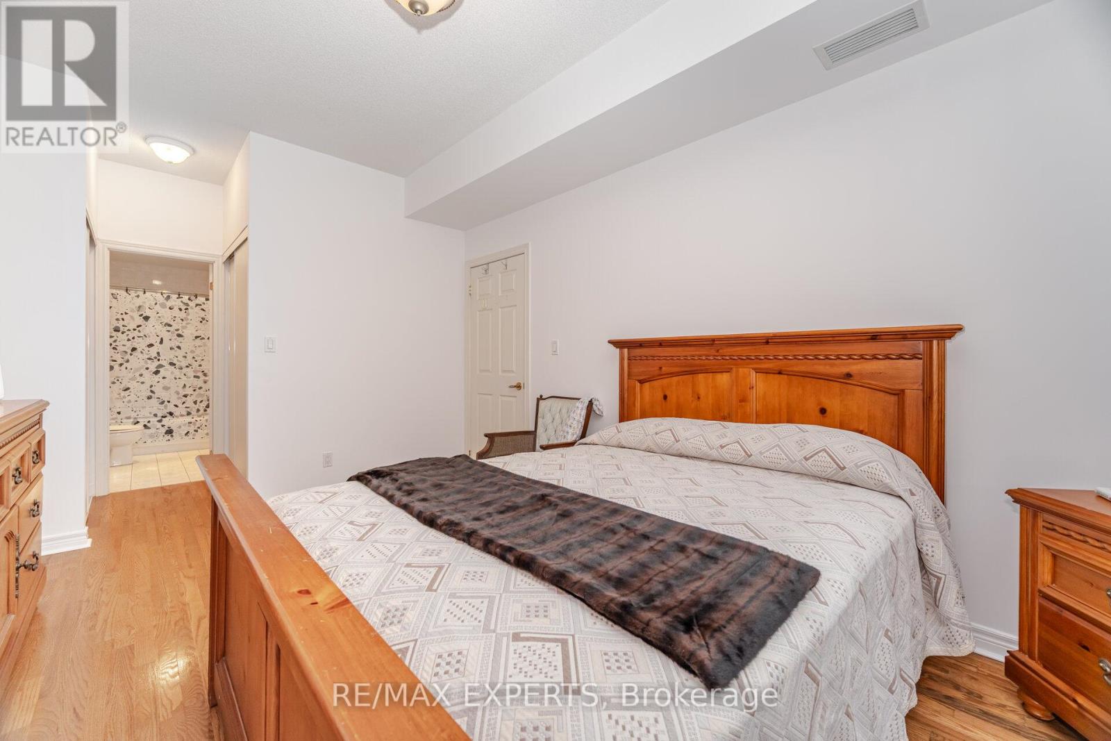 121 Woodbridge Avenue, Vaughan, Ontario  L4L 2S6 - Photo 29 - N12502694