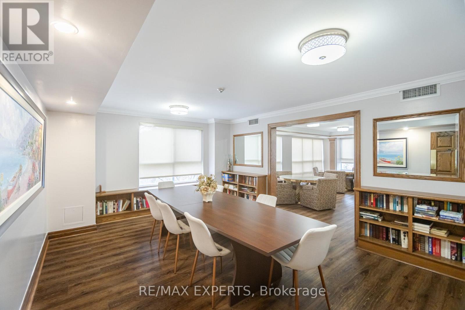 121 Woodbridge Avenue, Vaughan, Ontario  L4L 2S6 - Photo 39 - N12502694